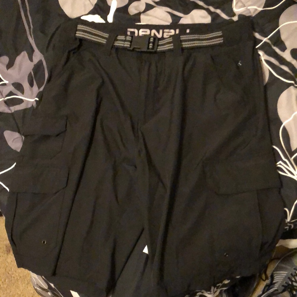 Men’s Athletic Cargo Shorts 34 waist